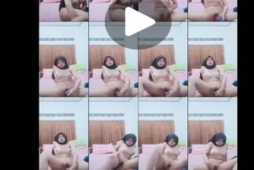 Cewek 18+ Jilbab Semok Pulen Vcs Colmek Pake Dildo