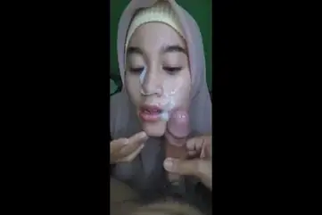 Ukhti Hijab IGO Cantik Pasrah Servis Kasur 2026
